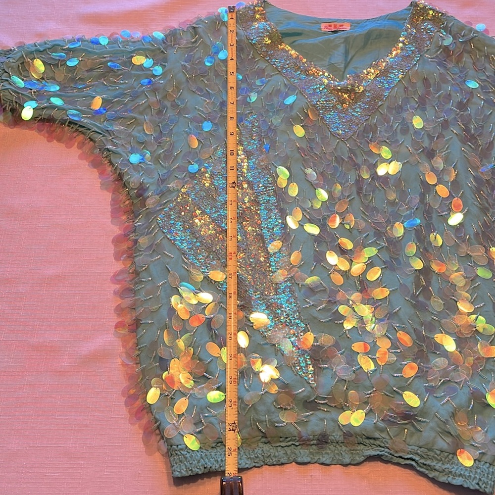 Vintage 80’s Plum Blossom Embroidered Silk Top - Picture 4 of 6